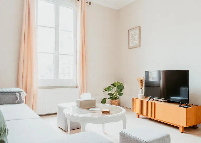 A 2 Pas De La Cosy Et Super Equipe *