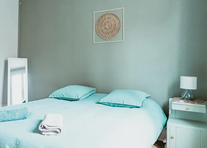 A 2 Pas De La Cosy Et Super Equipe * Гавр