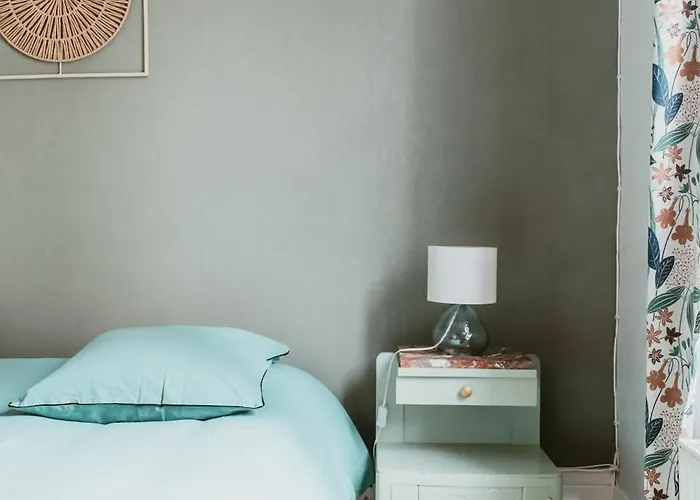 A 2 Pas De La Cosy Et Super Equipe * Гавр