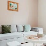 A 2 Pas De La Cosy Et Super Equipe *