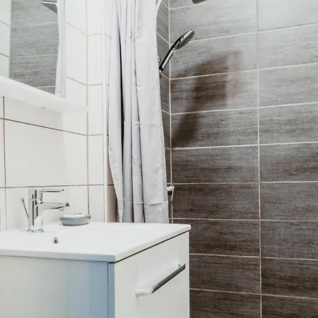 Apartament A 2 Pas De La Cosy Et Super Equipe