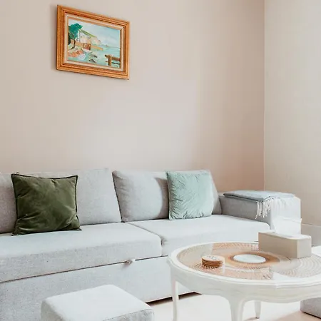 A 2 Pas De La Cosy Et Super Equipe *